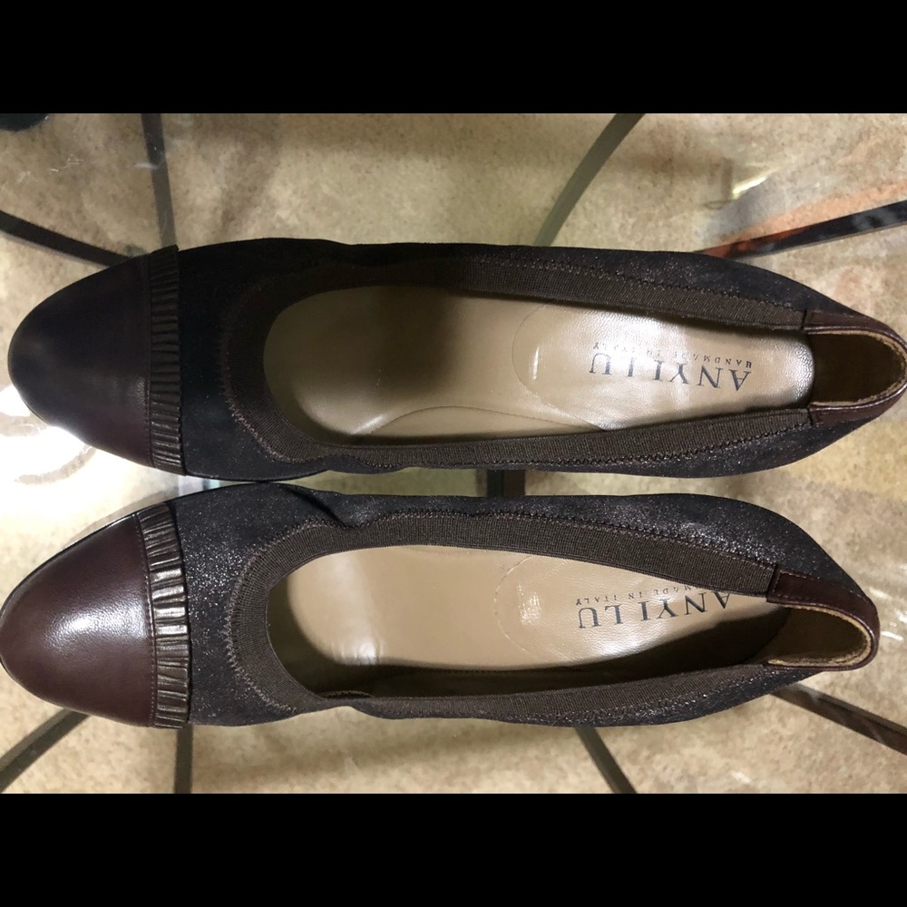 Shoe